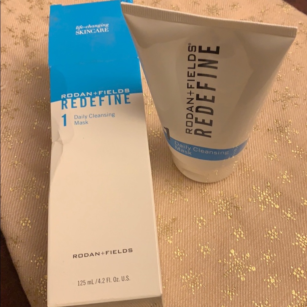 RODAN & FIELDS Redefine Step 1 Daily Cleaning Mask